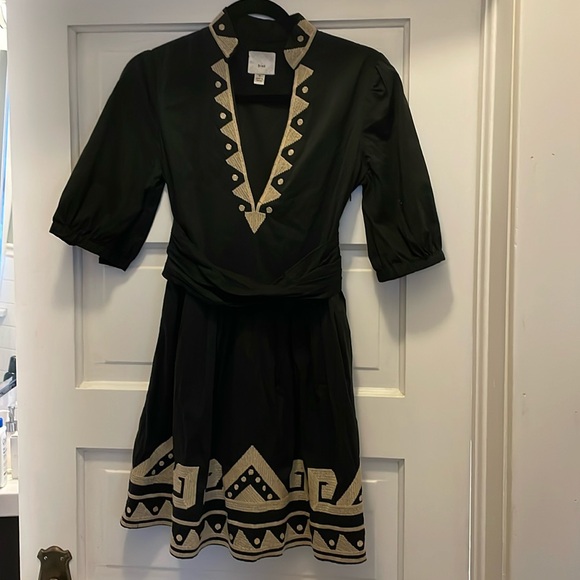 Bizz Dress - Picture 1 of 6